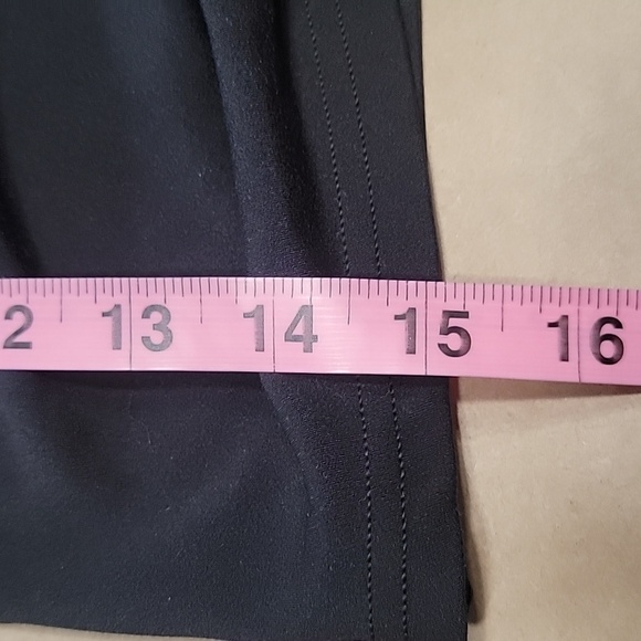 Offline by Aerie Size L Black Ruched /Drawstring Front Long Sleeve Crop Top - Picture 9 of 11